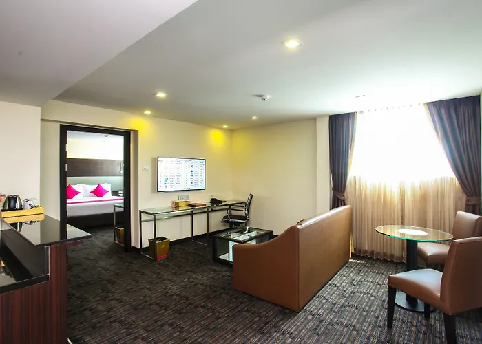 Royal 4*